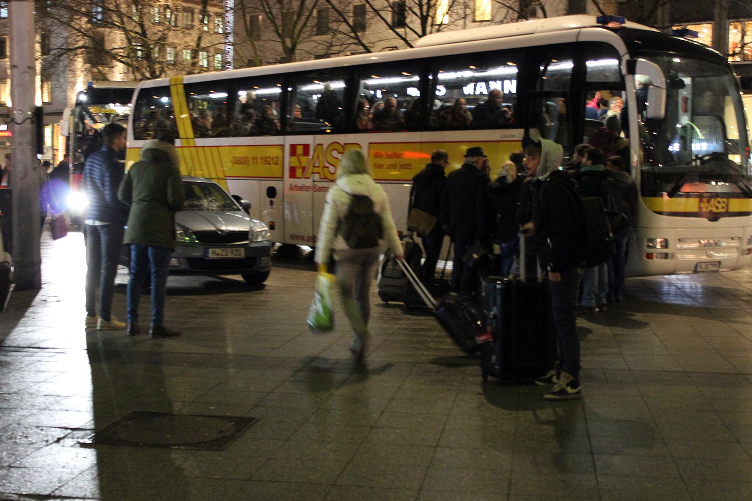 ASB Hannover fährt gestrandete Reisende nach Hause 